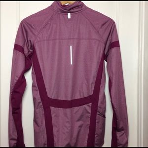 Nike Runner zip up.✨